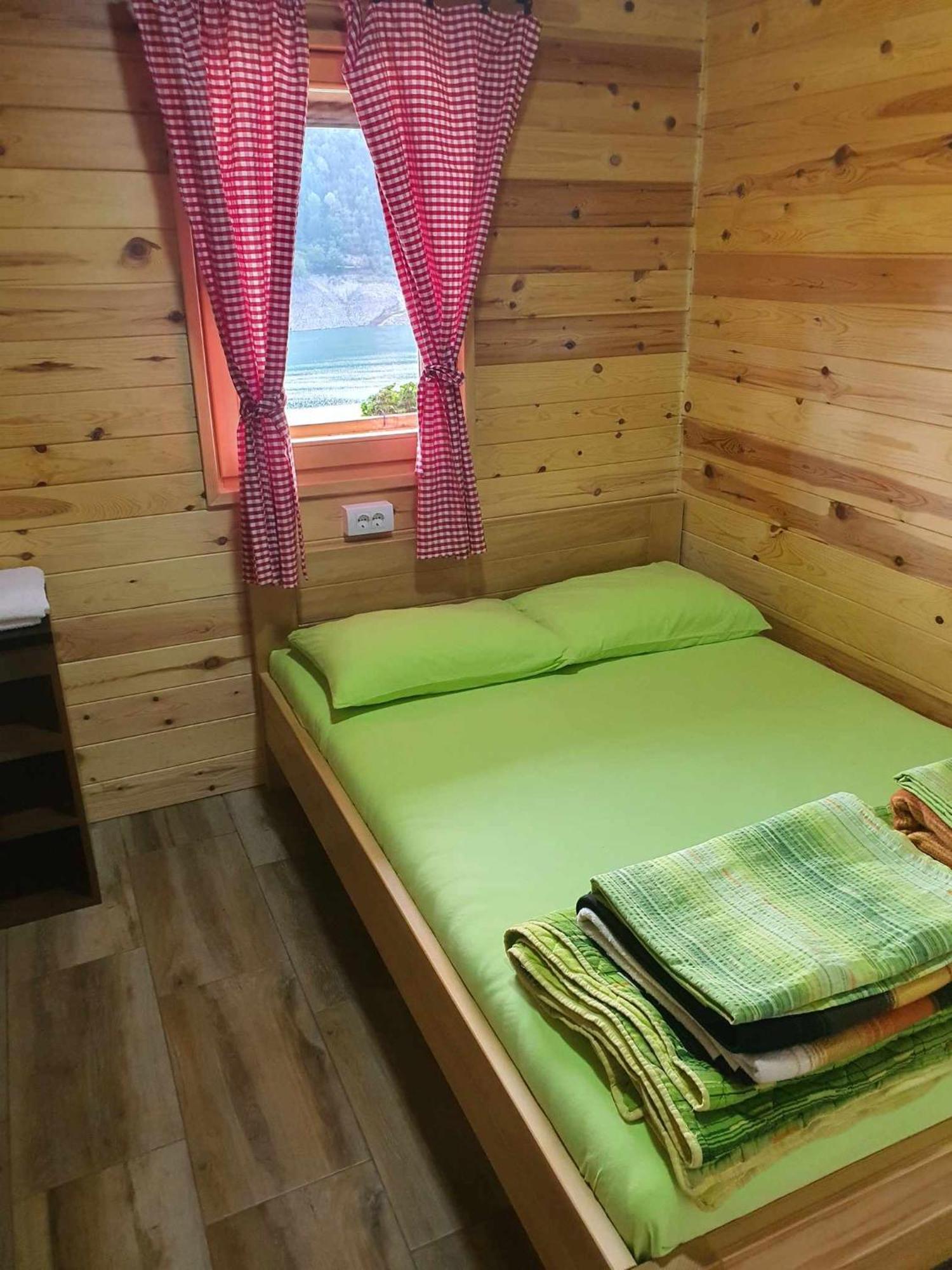 Draganovi Konaci Apartment Zaovine Ngoại thất bức ảnh